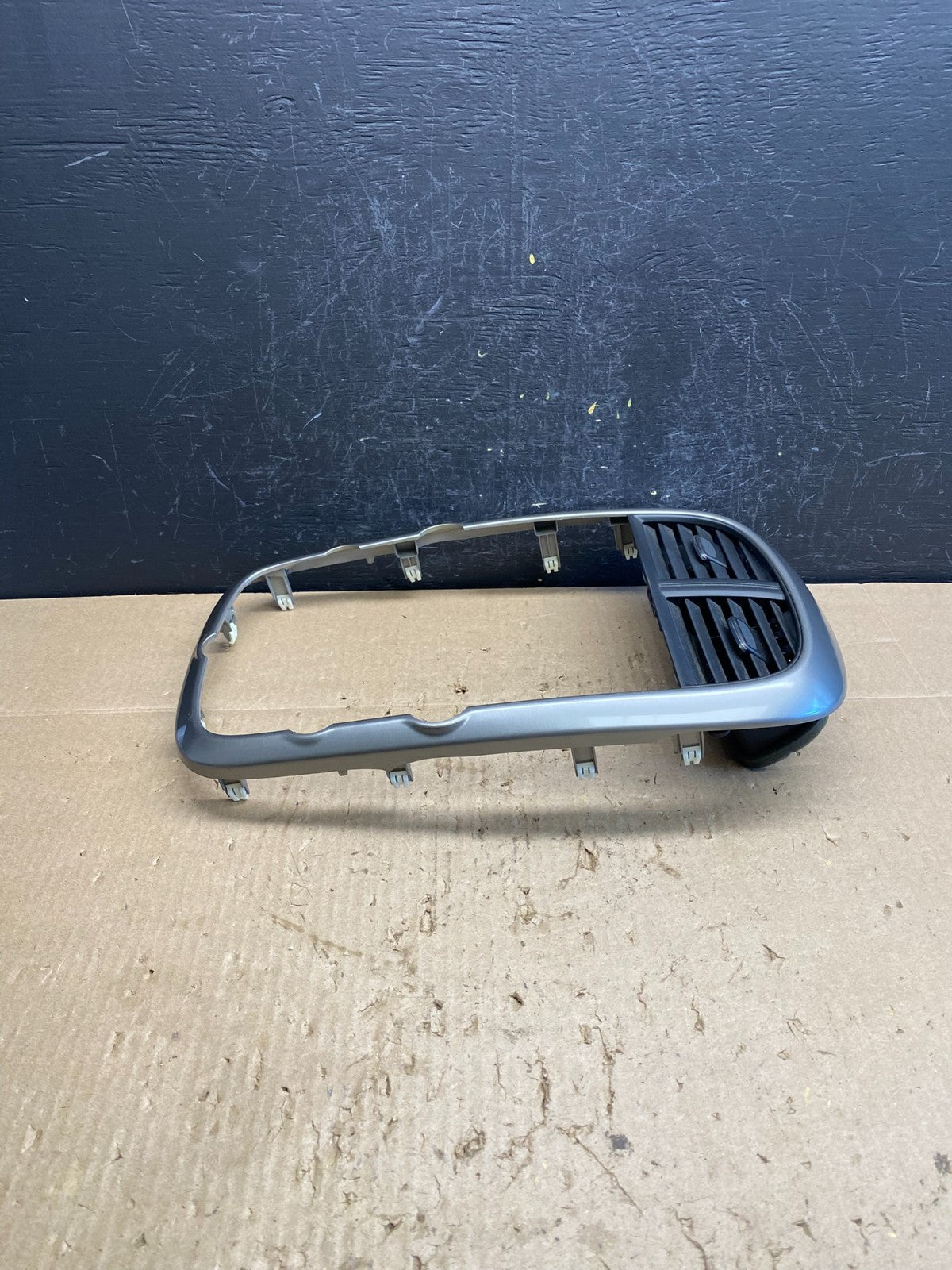 2013-2016 Chevrolet Malibu Center Radio Switch Air Vent Trim Bezel AC9135 DG1