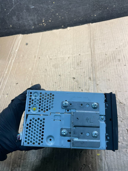 2012-2017 Nissan NV1500 Radio AM FM CD Player Receiver X4417 DG3