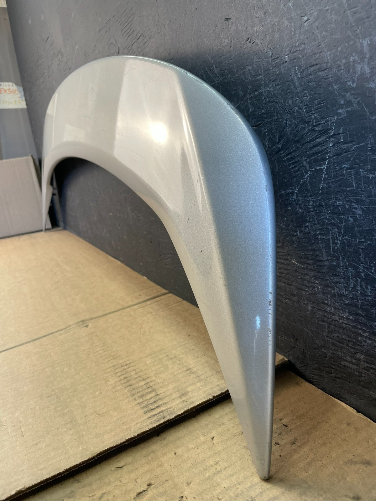 2012 to 2014 Ford Focus Sedan Trunk Lid Spoiler Wing AD0138 DG1