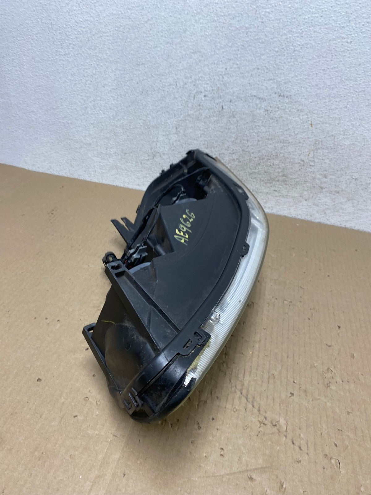 2005 - 2009 Pontiac Montana / Uplander Right Passenger Headlight AE9626 LK8