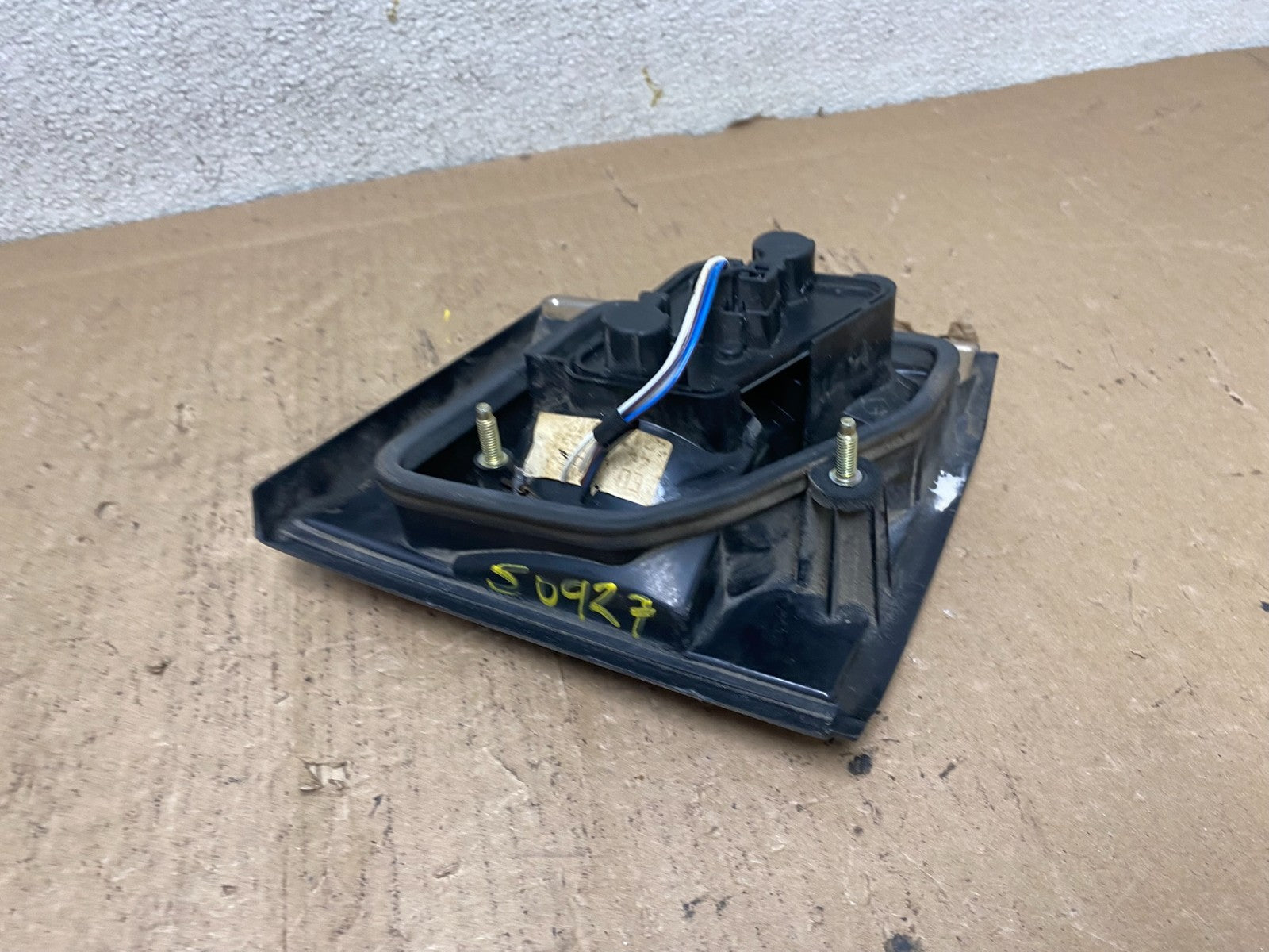1994 to 1998 Saab 900 & Turbo Left Driver Side Tail Light Inner S0927 DW3