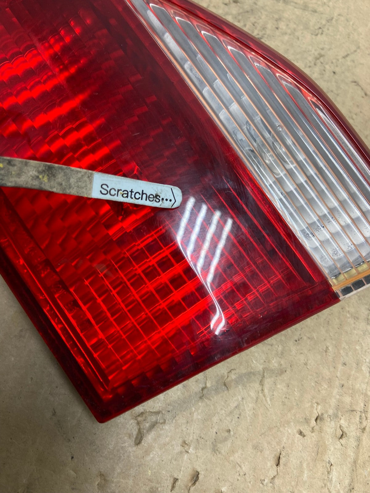 1998 to 2000 Honda Accord Right Passenger Side Inner Tail Light AD0613 LK3