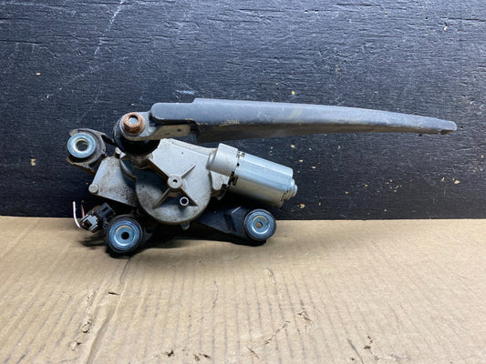 2004 to 2009 Mazda 3 Windshield Rear Wiper Motor ab0366 DG0