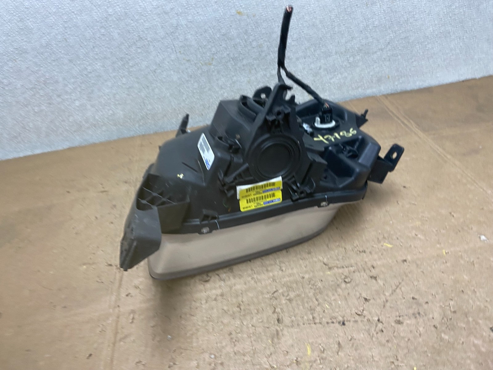 2003 to 2006 Honda Element Right Passenger Rh Side Headlight DEPO Y7186 DW5