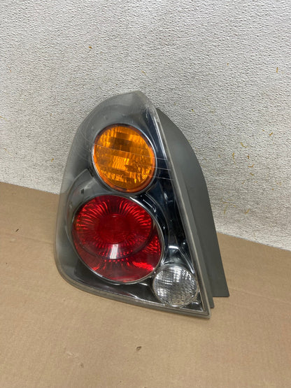 2002 2003 2004 Nissan Altima Tail Light Left Driver Lh Side AI1384 LK0