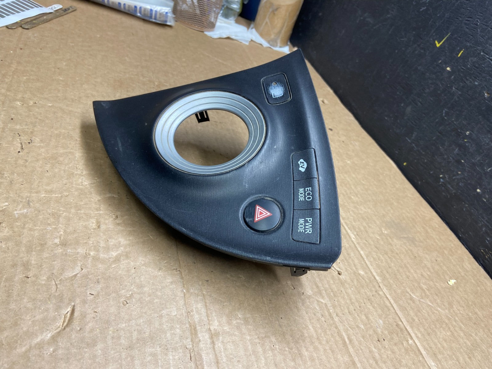 2010 to 2015 Toyota Prius 1.8L Gear Shifter Trim Panel Cover Bezel w0327 DG3