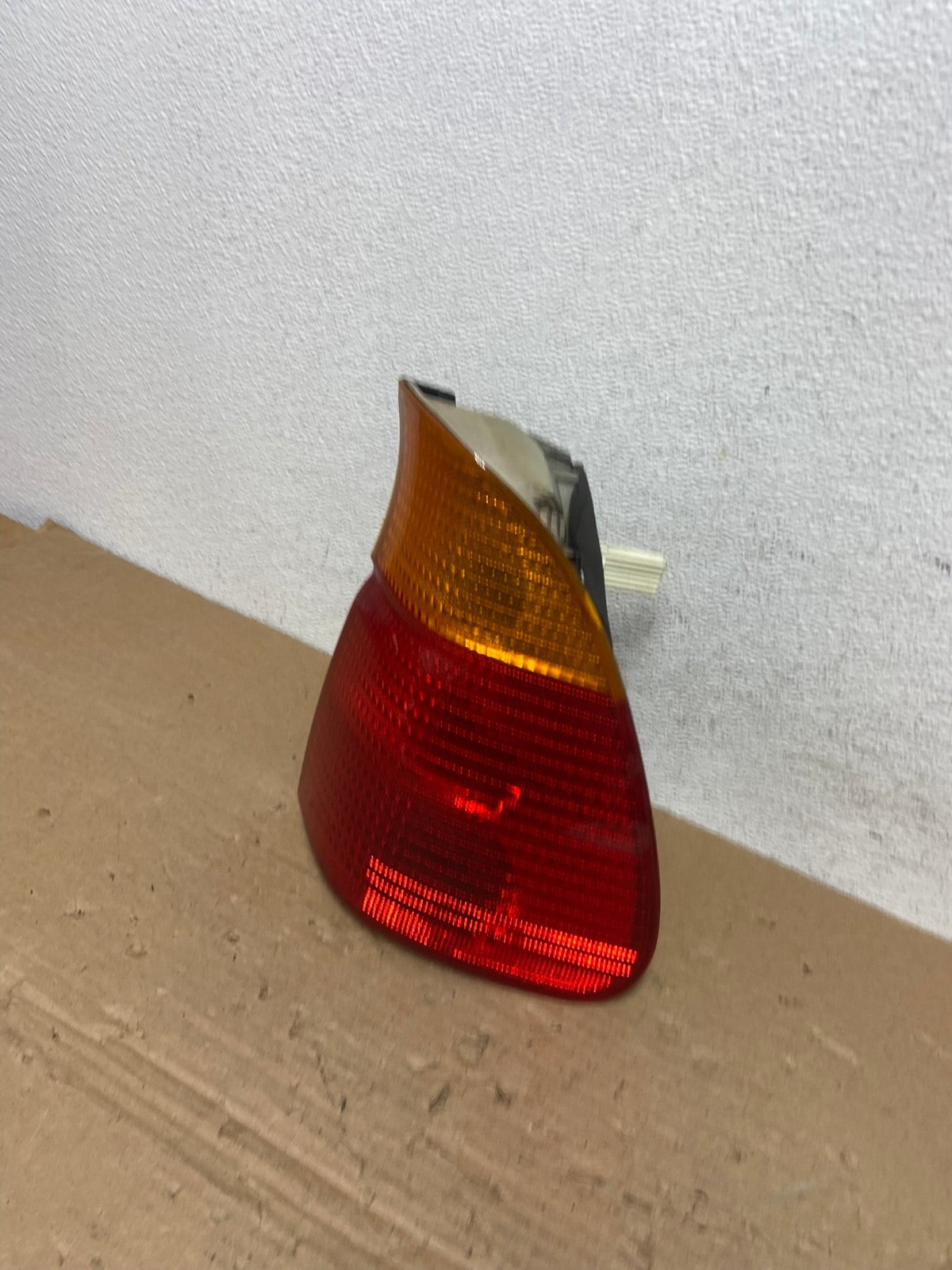 2000 2001 2002 2003 BMW E53 X5 Right Passenger RH Tail Light AD4076 LK1