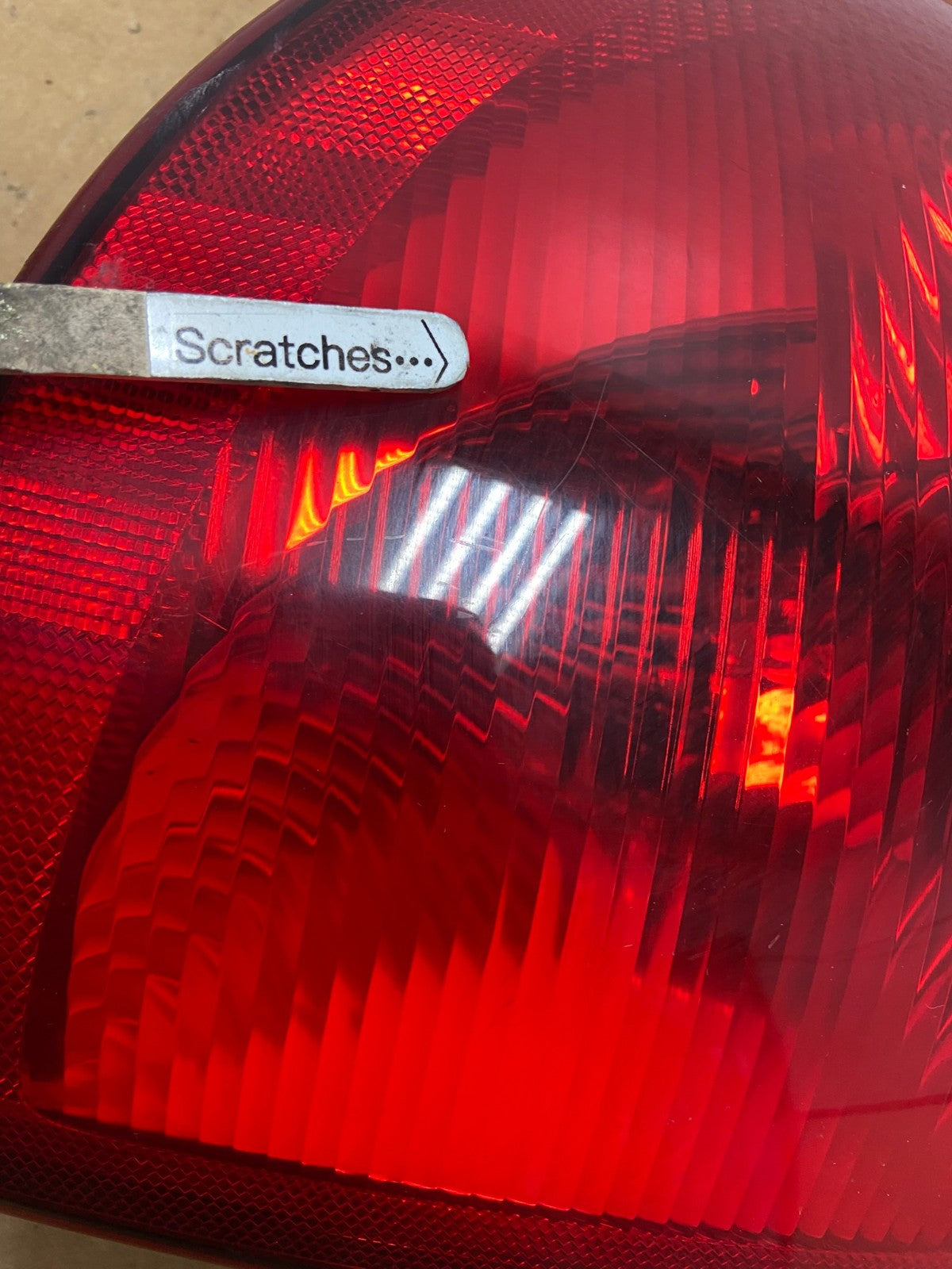 2004 to 2007 Dodge Grand Caravan Left Driver Lh Tail Light AE0322 LK3