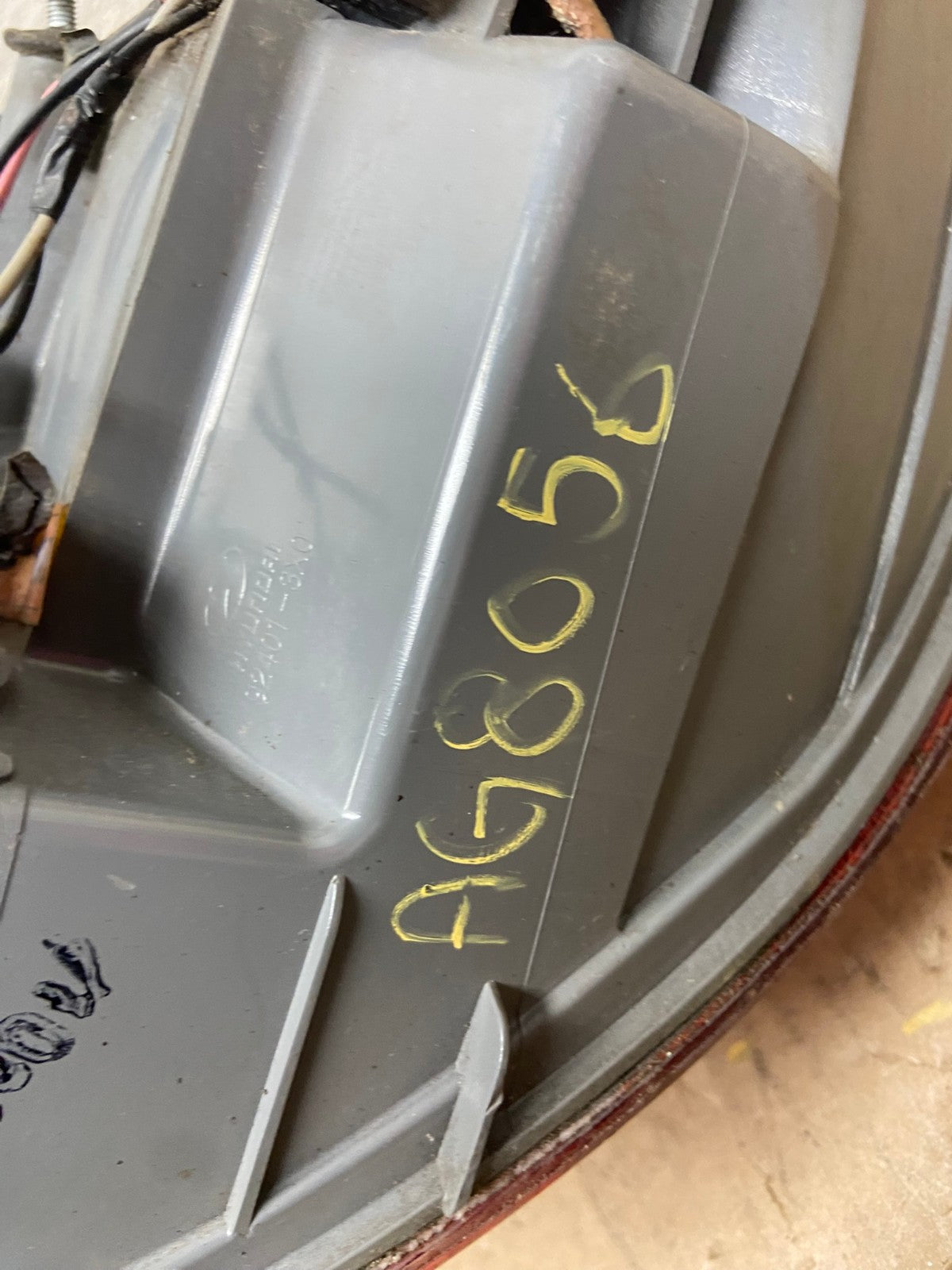 2011 2012 2013 Hyundai Elantra Sedan Left Driver Side Tail Light AG8056 LK9
