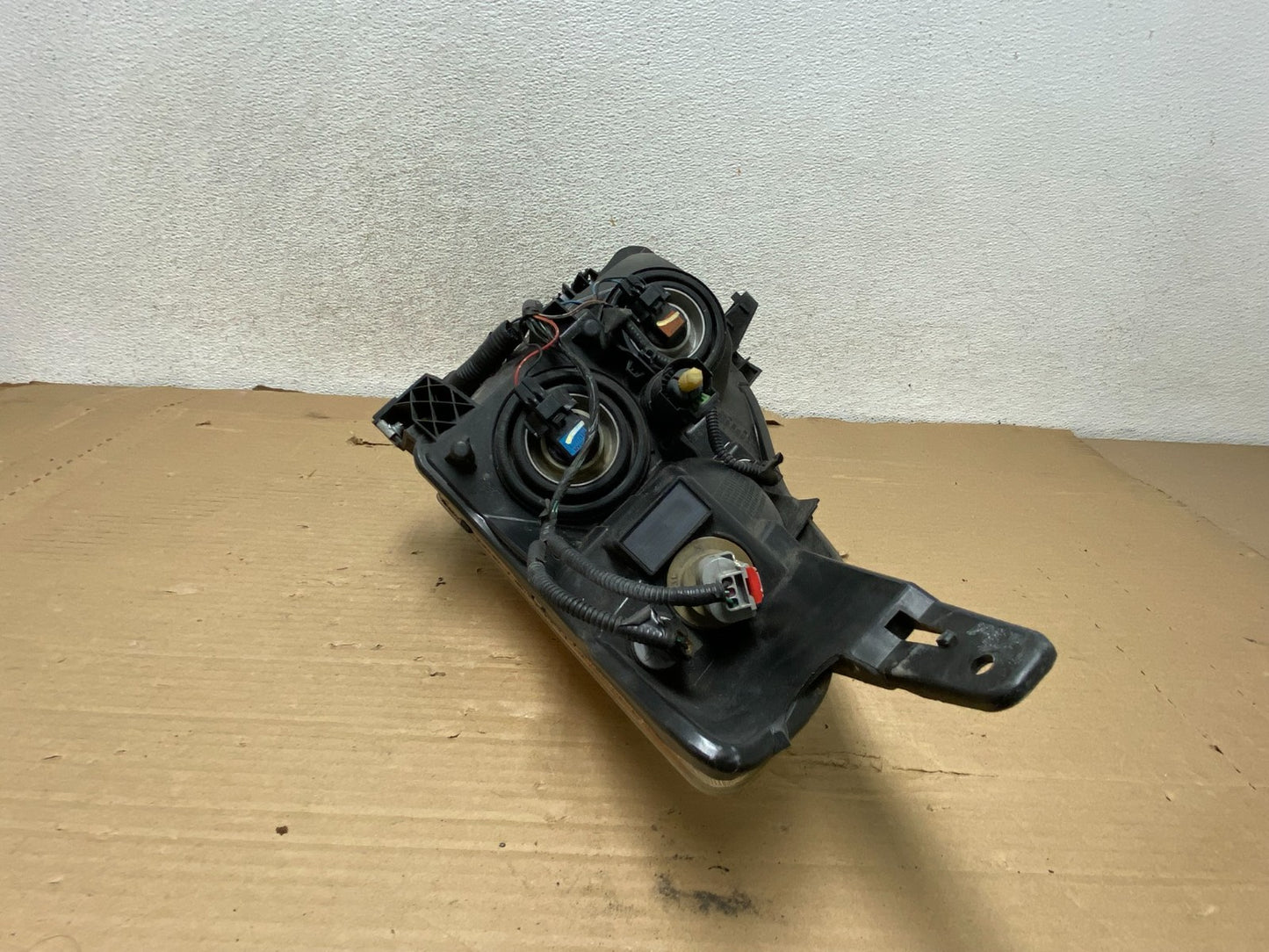 Sedan 2010 2011 2012 Nissan Altima Headlight Right Passenger Rh AG8125 DW7