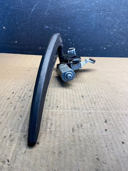 2010 to 2016 Cadillac SRX Rear Windshield Washer Wiper Motor AA7737 DG2