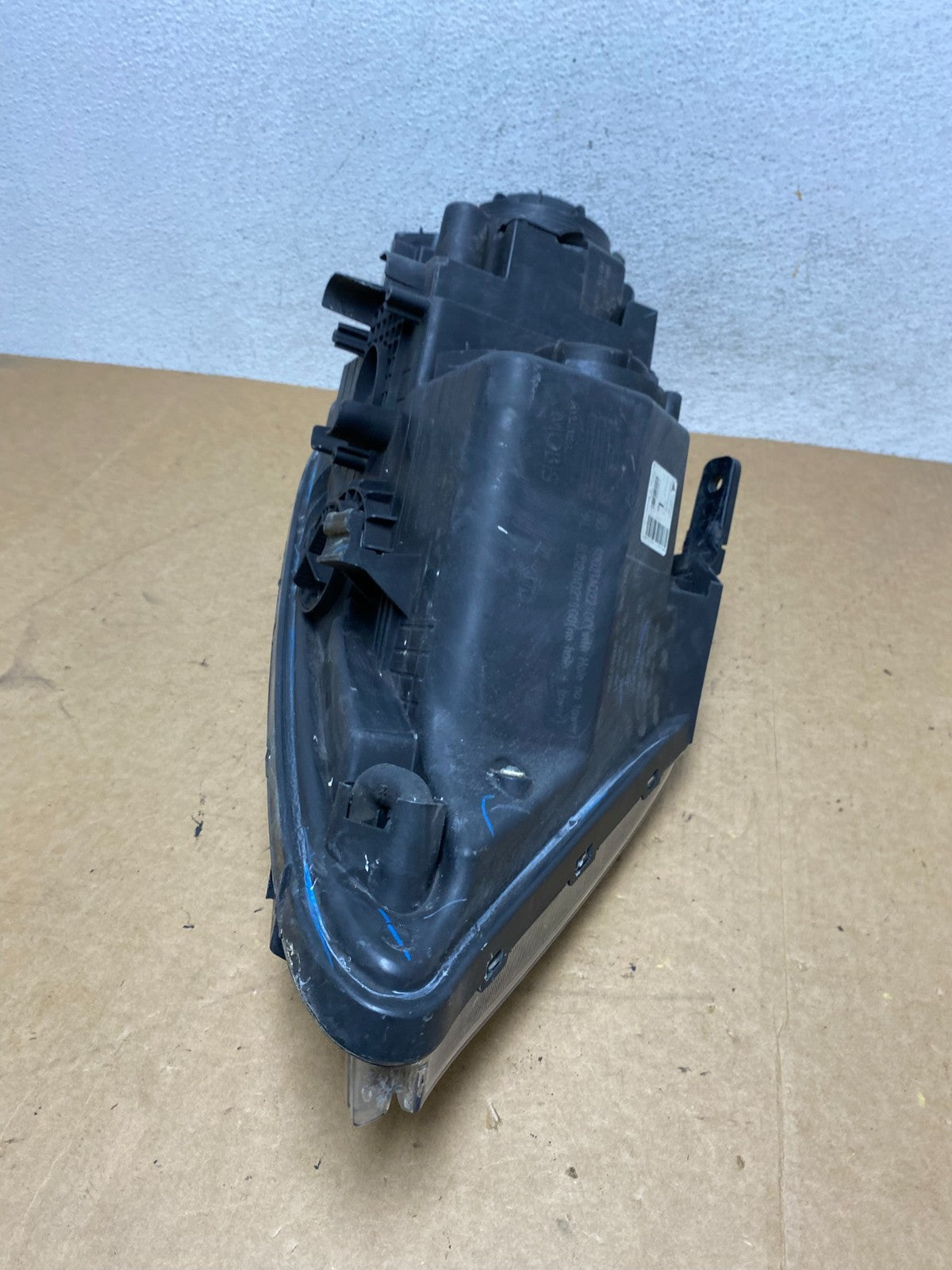 2014 to 2015 Kia Sorento Left Driver LH Side Headlight Halogen AE3232 DW6