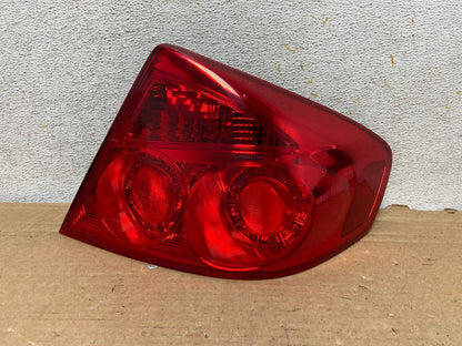 2005 to 2006 Infiniti G35 Right Passenger Side Tail Light AH8375 LK0