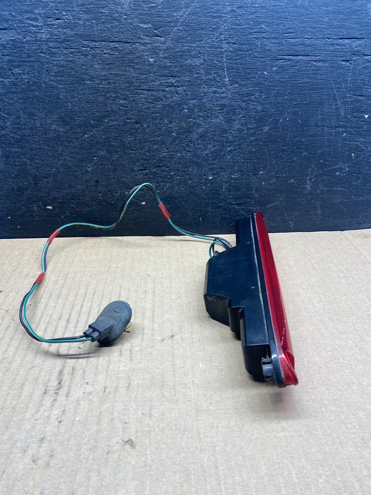 2006 to 2008 Honda Pilot High Mounted 3rd Third Stop Brake Light Lamp AH1760 DG1