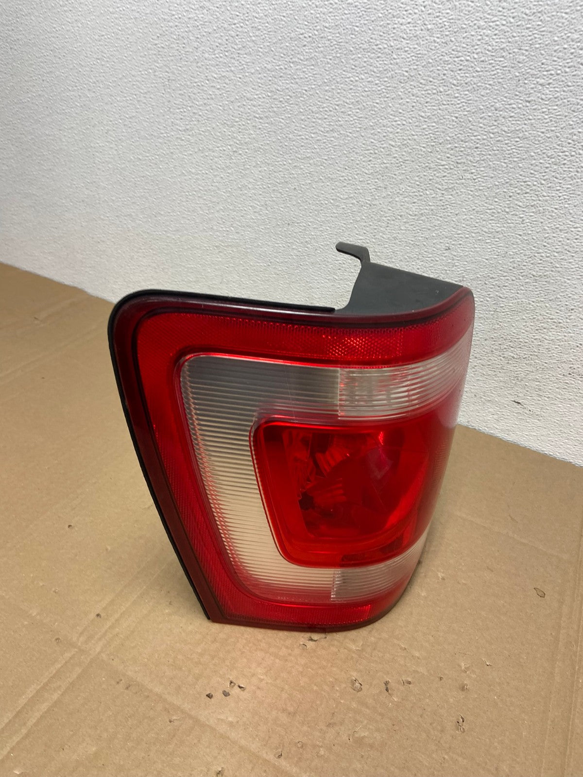 2008 to 2012 Ford Escape Left Driver LH Side Tail Light AC3781 LK2