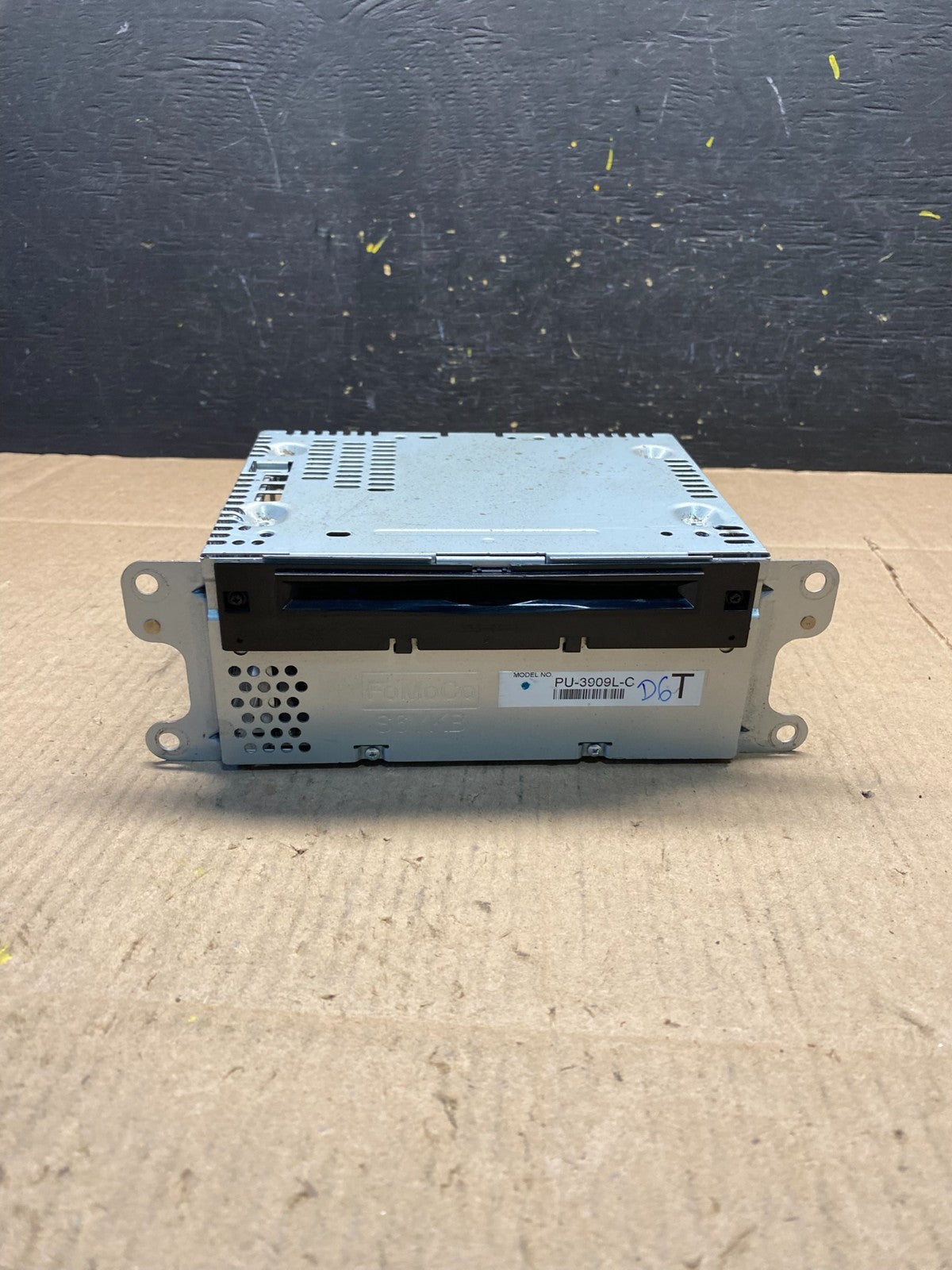 2014 2015 Ford Explorer Audio Equipment Radio Receiver AM FM CD r5981 DG0
