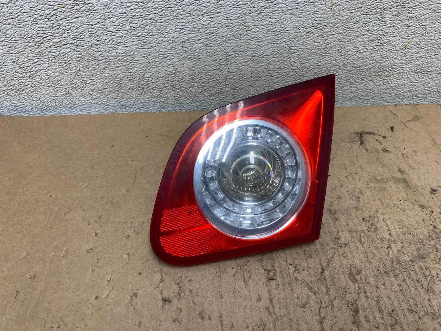 Sedan 2006-2010 Volkswagen Passat Right Passenger Inner Tail Light Oem S5215 DW0