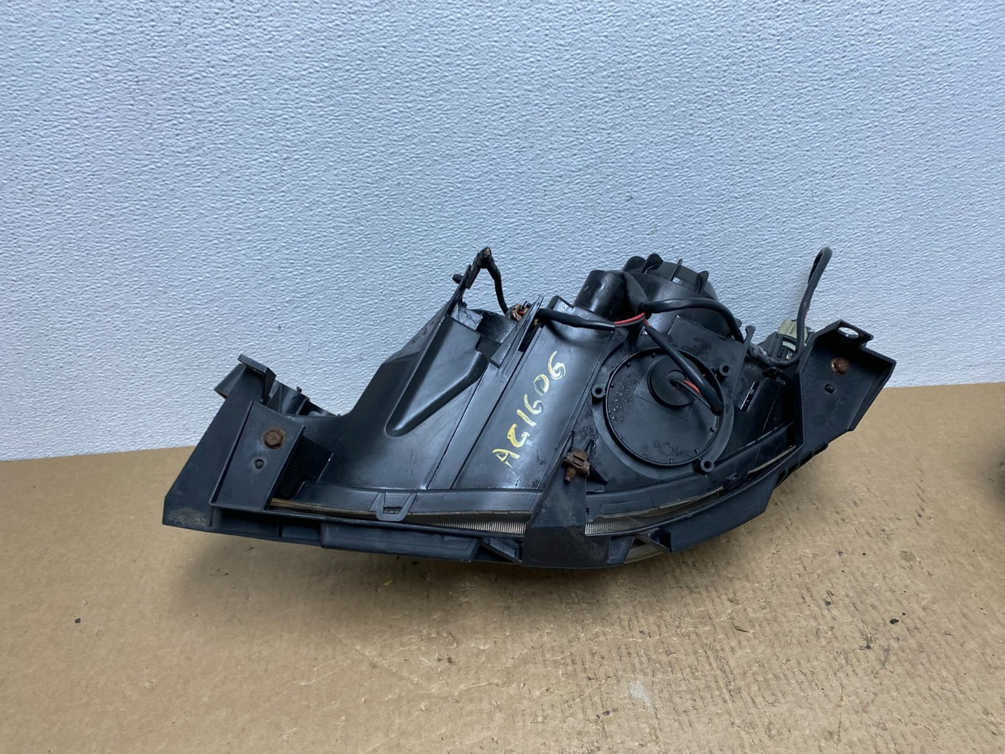 2008 to 2011 Subaru Impreza Right Passenger Side Halogen Headlight Oem AC1606 DW7