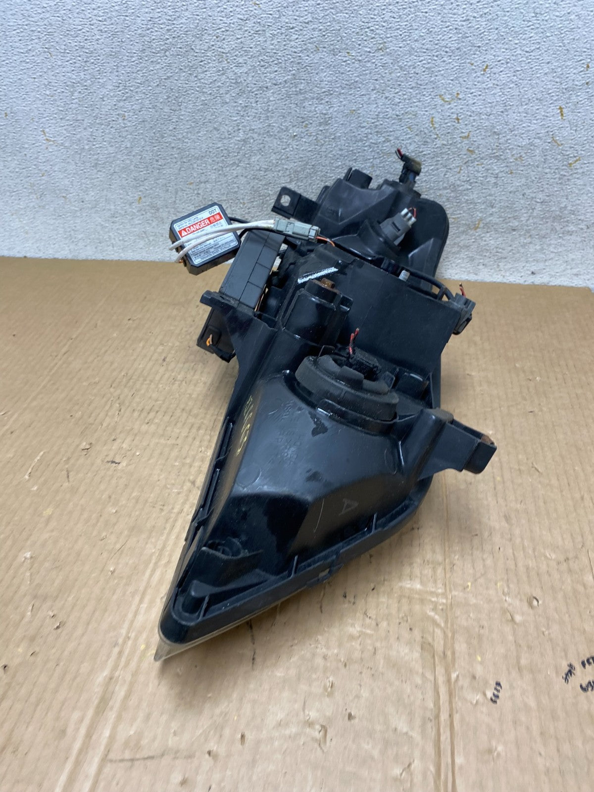 1999 to 2001 Acura RL Left Driver LH Side Xenon HID Headlight AI6663 DW6
