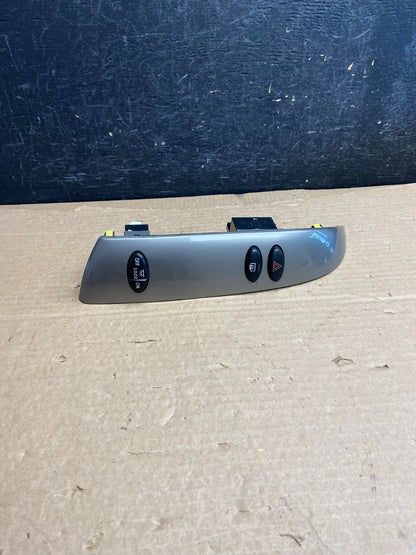 2004 to 2010 Toyota Sienna Left Side Climate Switches Bezel Trim AF2532 DG1