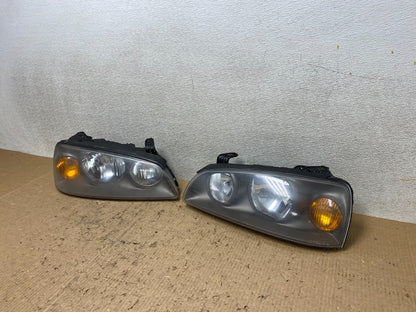 2004 2005 2006 Hyundai Elantra Left+Right Set Halogen Headlights W7978 DW1
