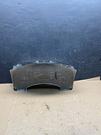 2001 to 2002 Chevrolet Express Speedometer Cluster Gauge OEM R2834 DG0