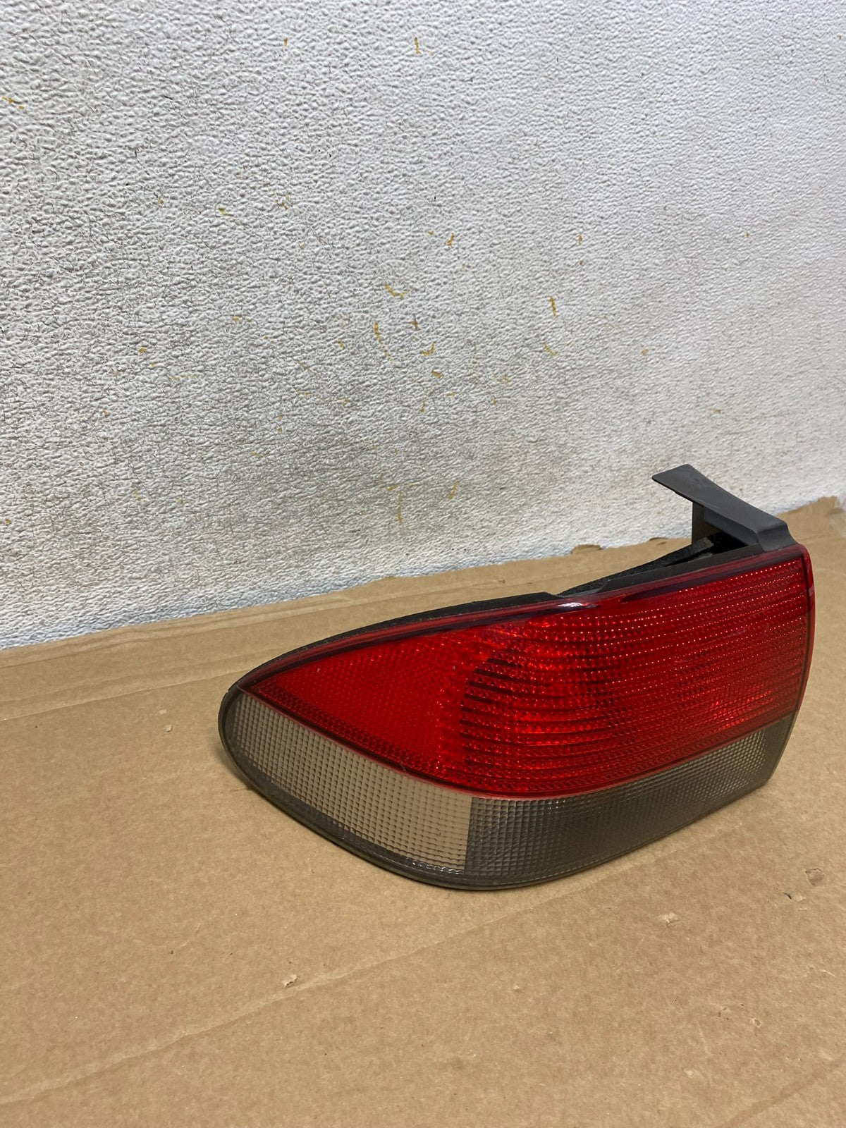 1999 to 2003 Saab 9-3 Left Driver LH Side Tail Light AH8206 DG2