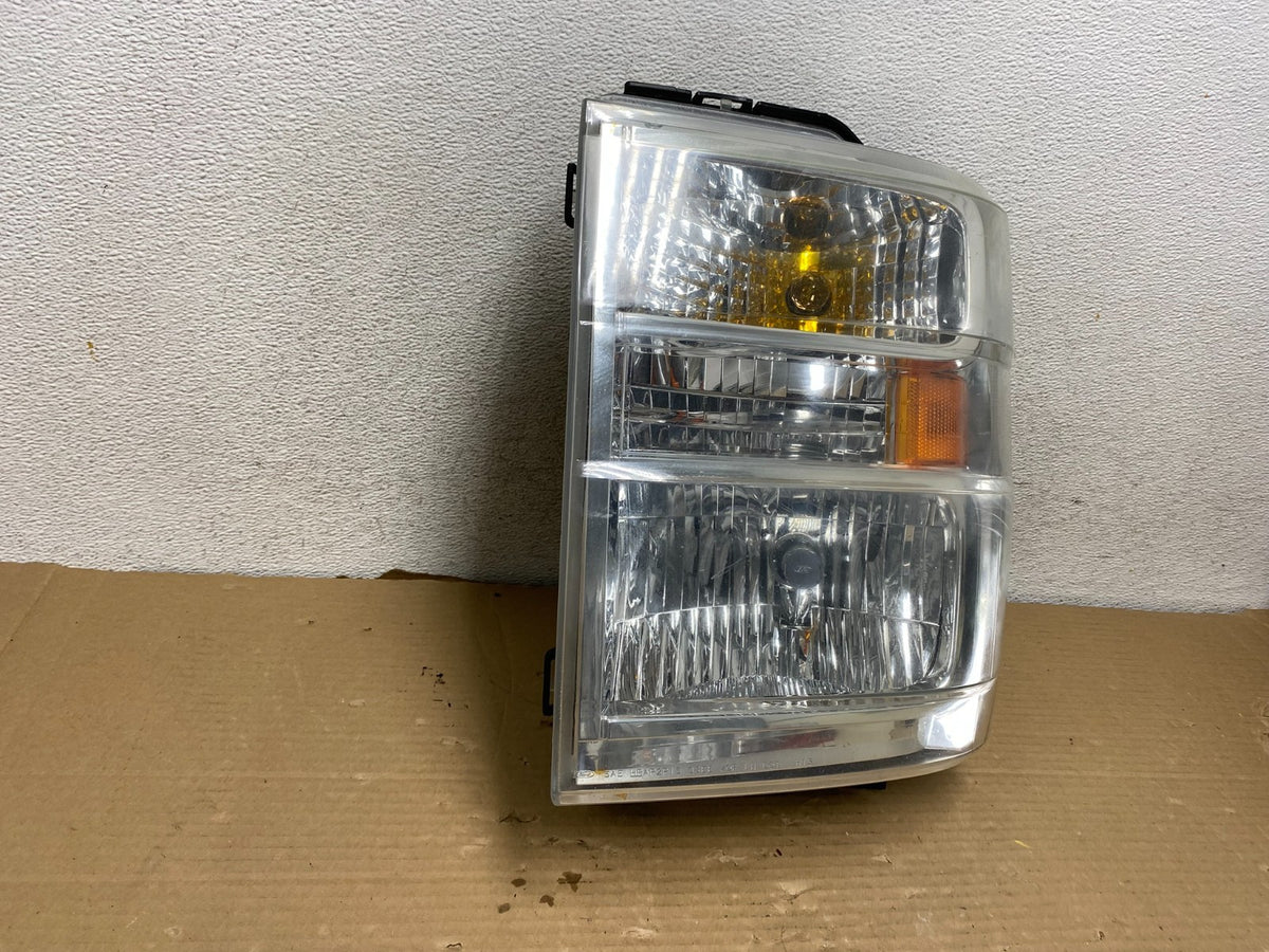 2008-2014 Ford Econoline E150 E250 E350 Left Driver LH Headlight AH0552 DW1