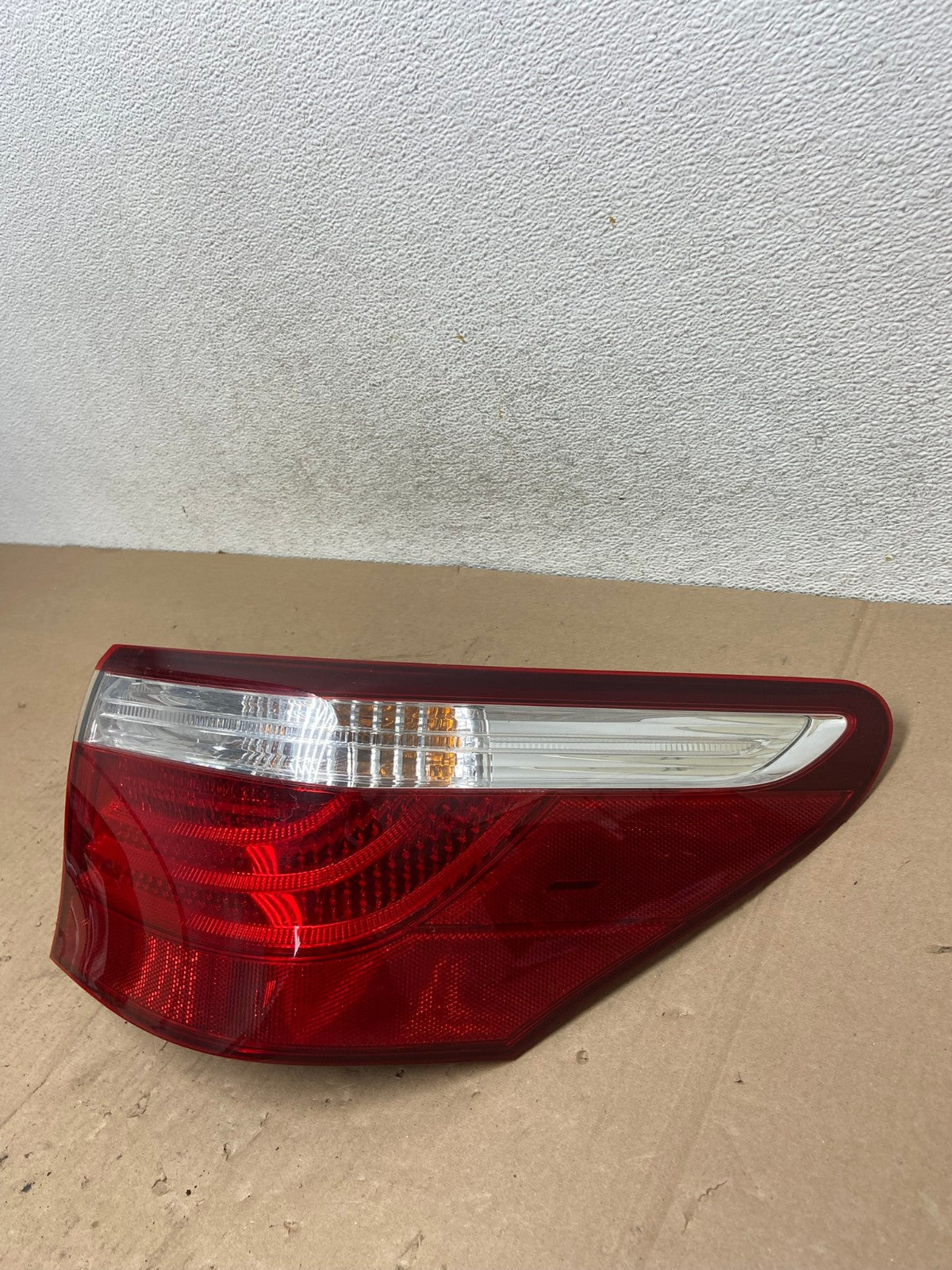 2007-2009 Lexus LS460 LS600H Right Passenger RH Side Tail Light AG4734 LK1