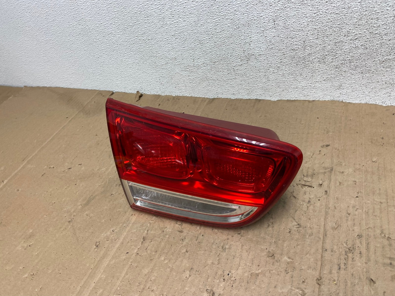 2016 2017 2018 Kia Sorento Left Driver LH Inner Tail Light AE9333 LK1