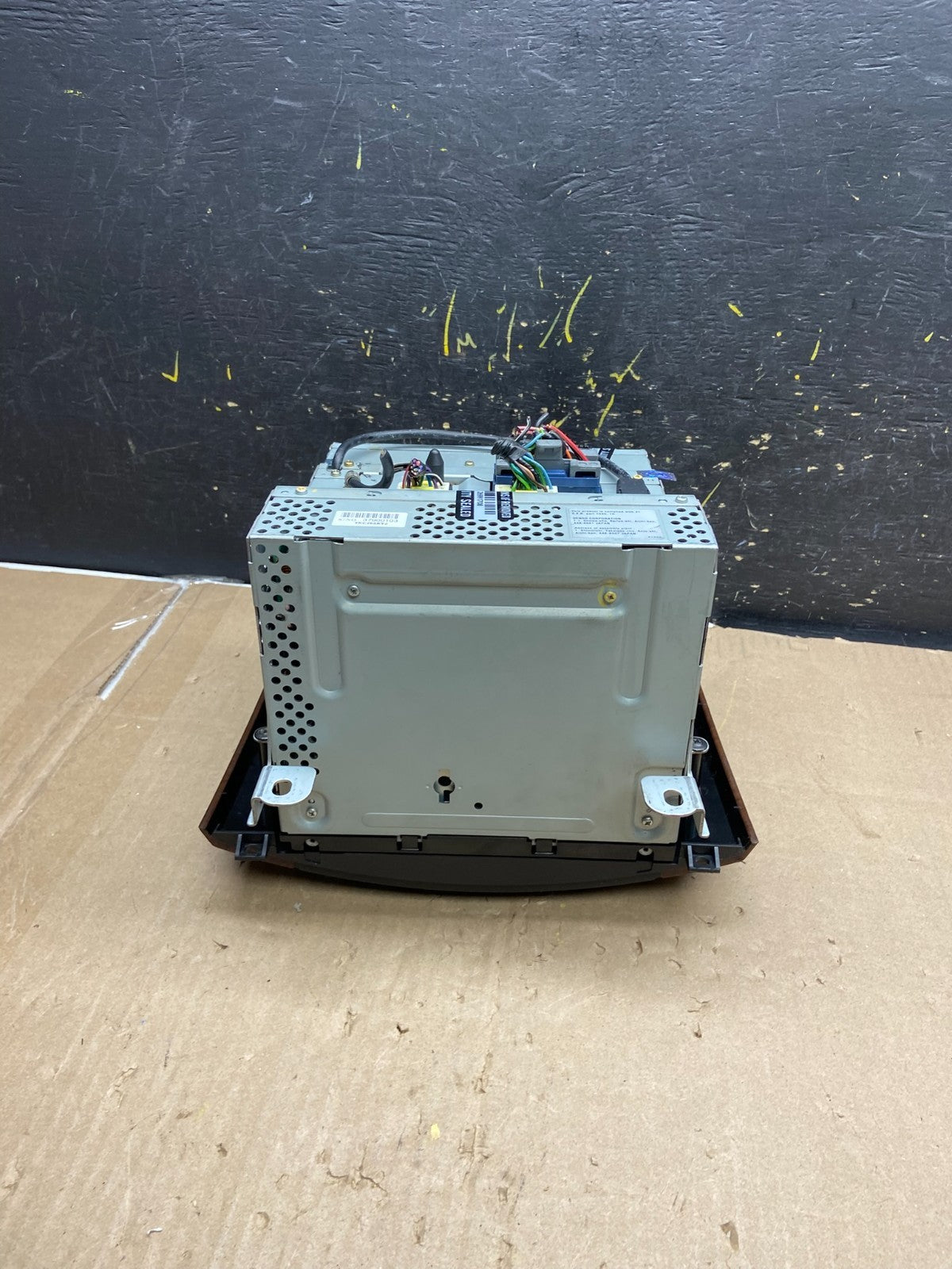 2011-2012 Cadillac SRX A/C Heater Radio Climate Control Panel Bezel OE AB2019 DG6