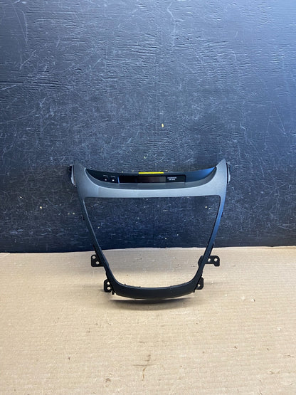 2014-2016 Hyundai Elantra Center Radio Climate Control Air Vent Bezel AH1565 DG0