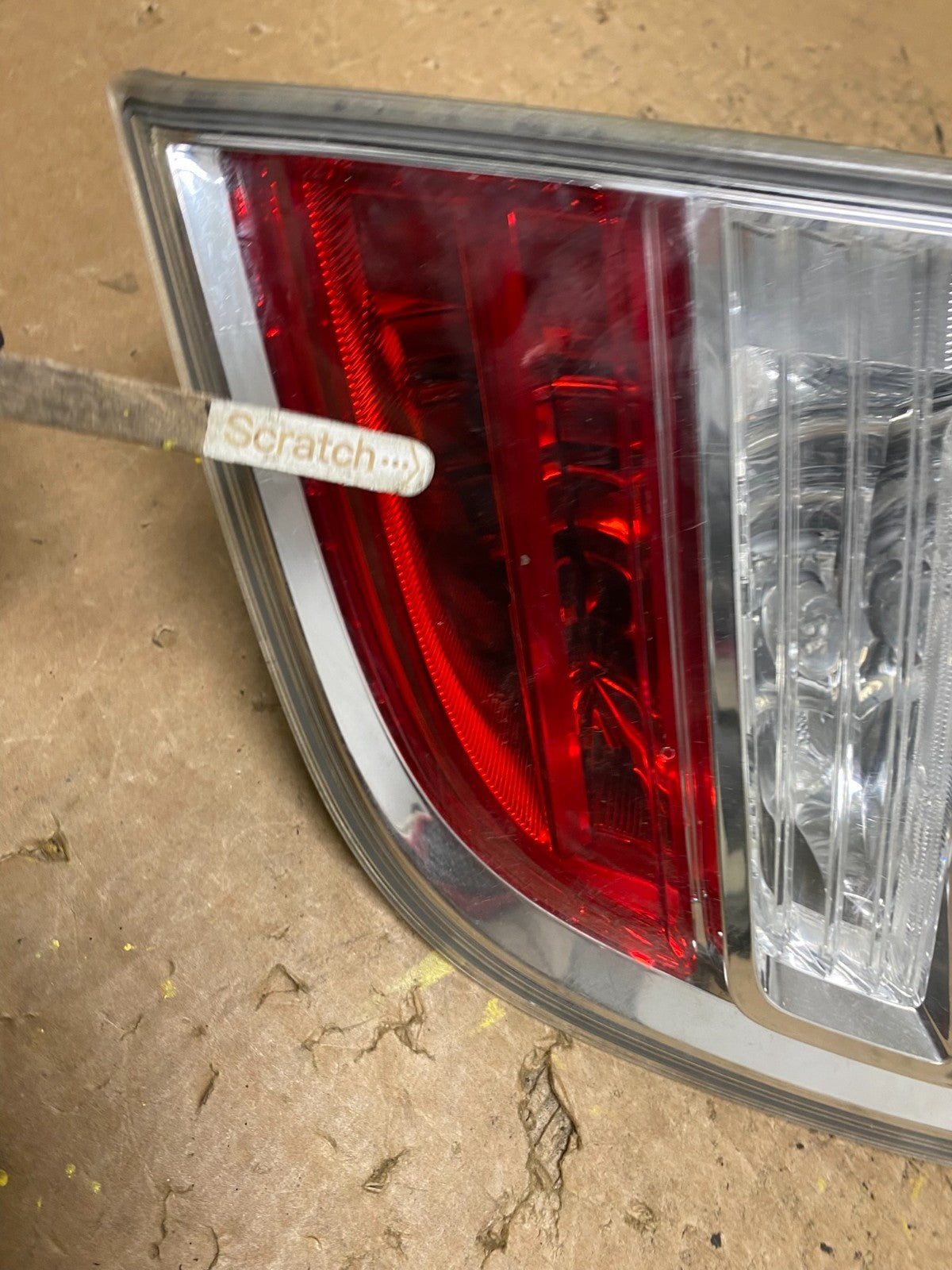2007 2008 2009 Mazda Cx-9 Right Passenger Rh Side Inner Tail Light Oem V8501 DW4