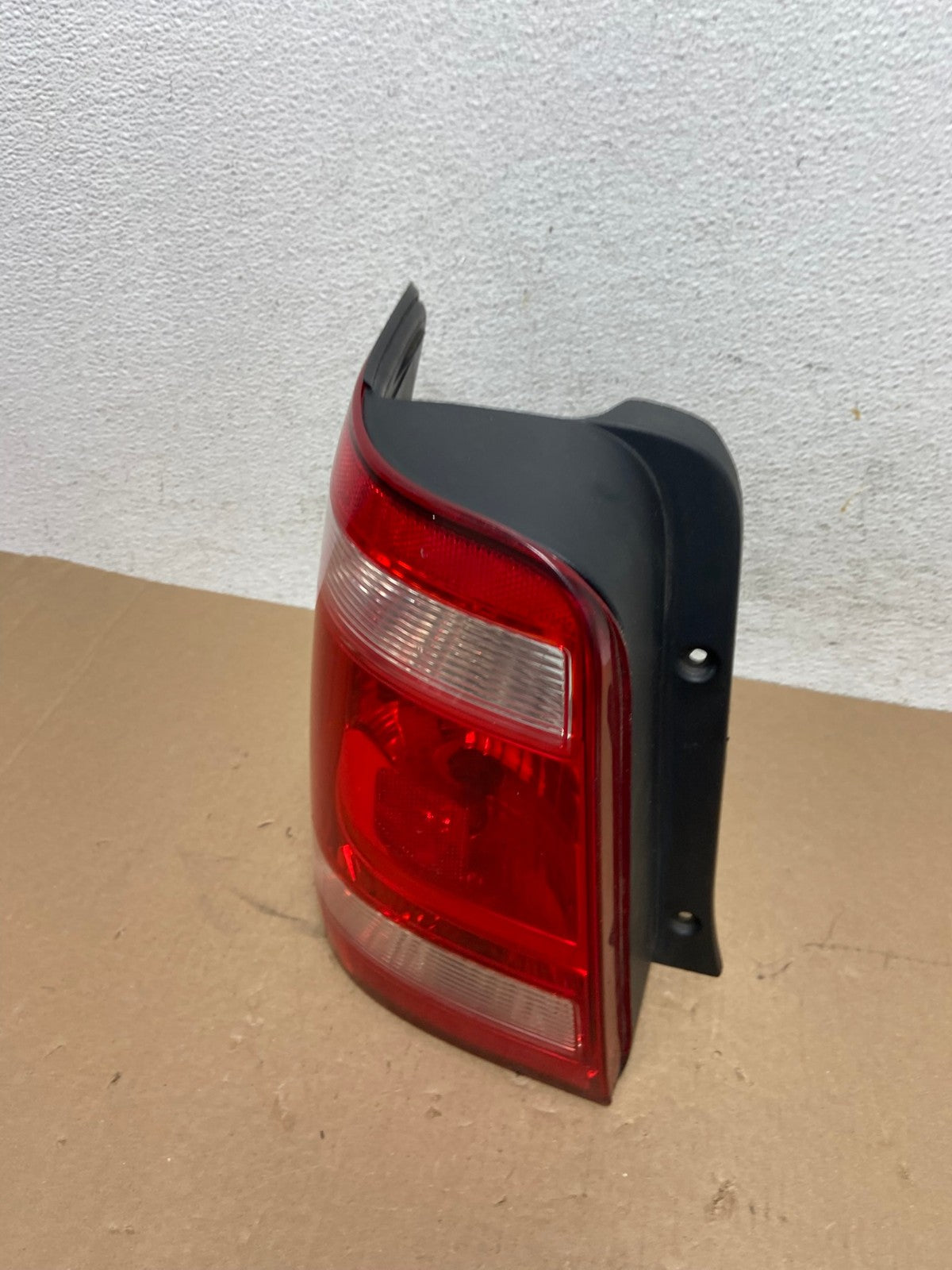 2008 to 2012 Ford Escape Left Driver LH Side Tail Light AD6438 LK1