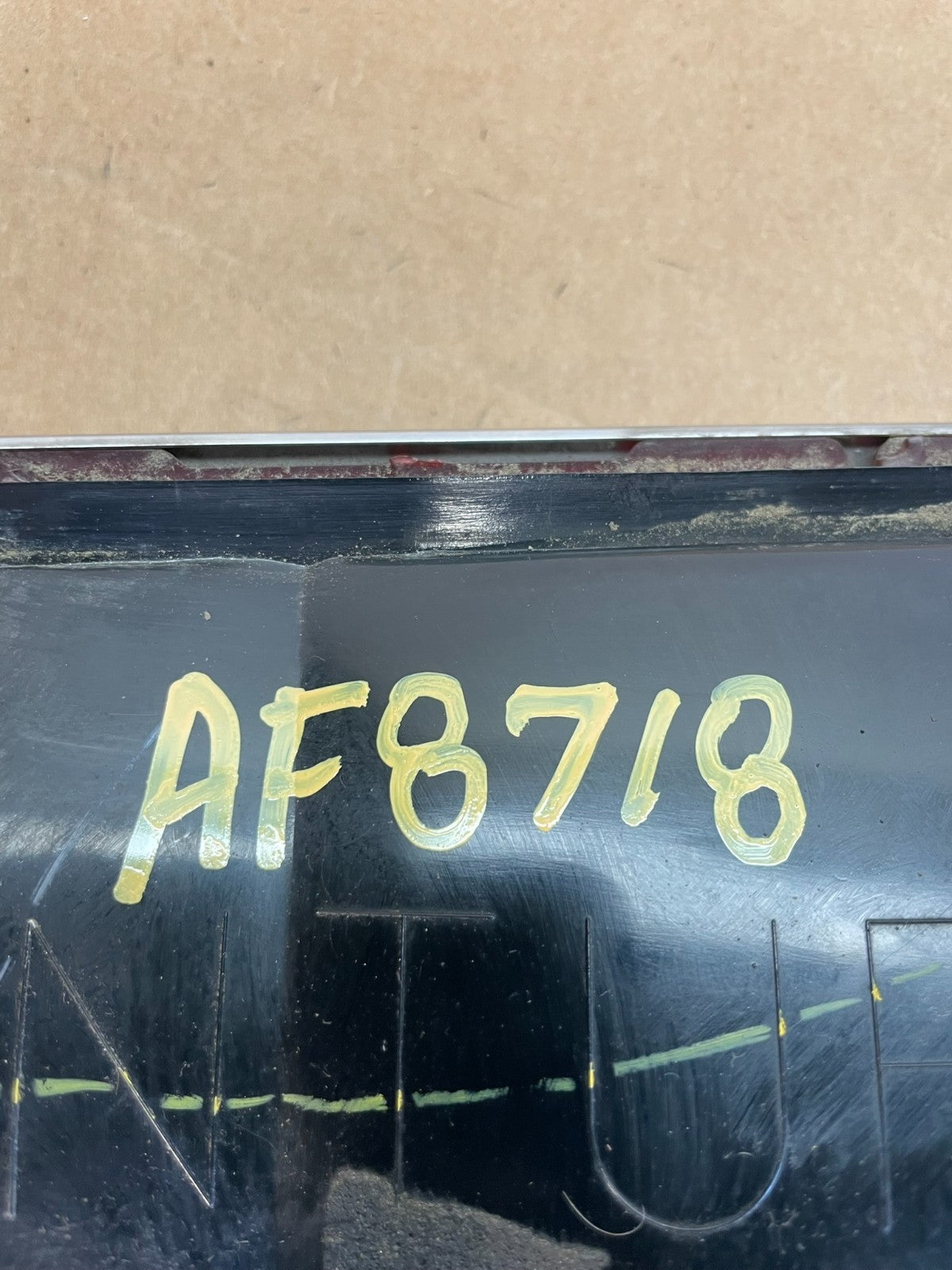 1997 to 2005 Buick Century Center Trunk Tail Light af8718 DG5