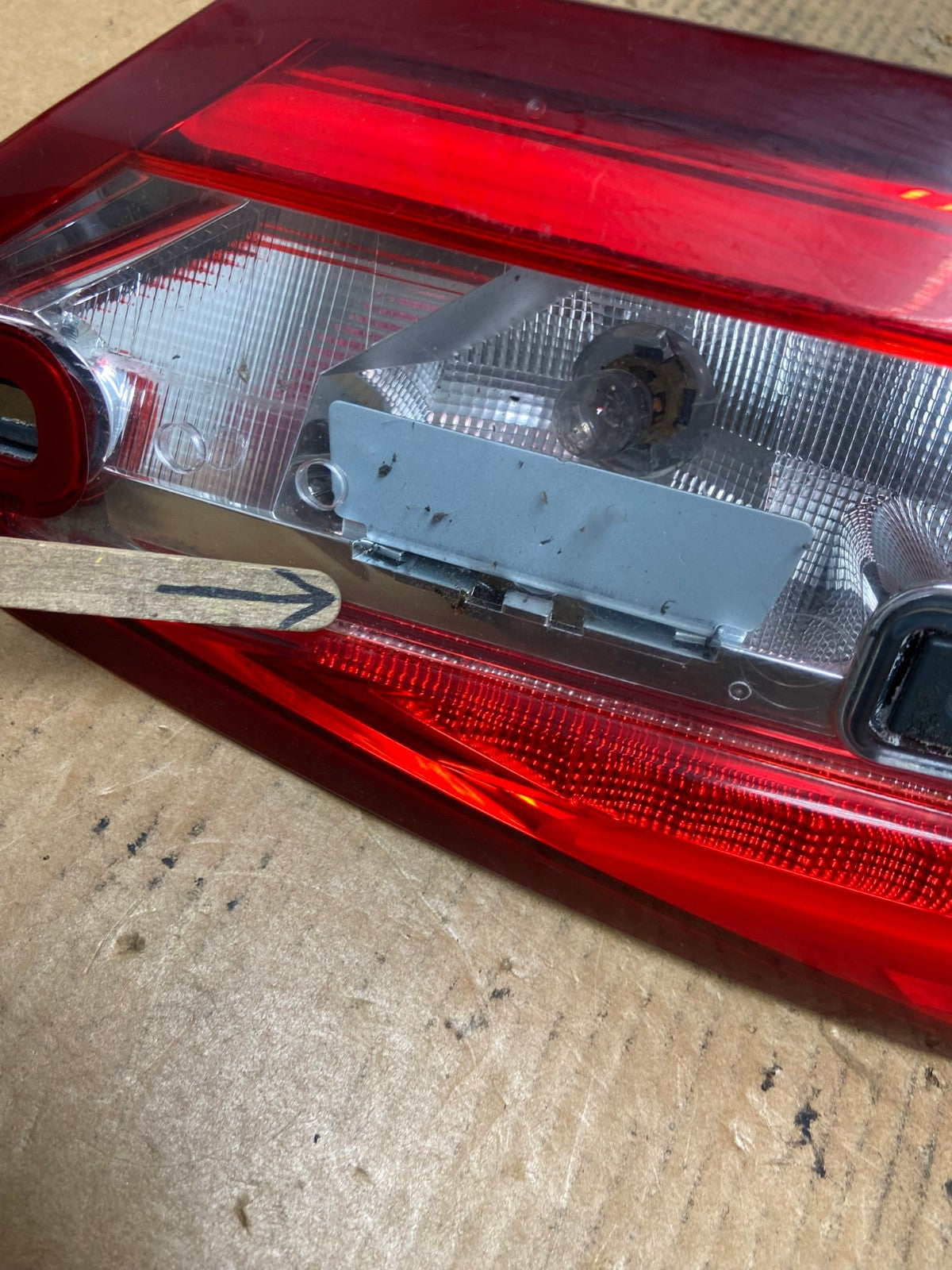 2017 - 2018 Ford Fusion Left Driver LH Side Inner Tail Light AE2690 LK4