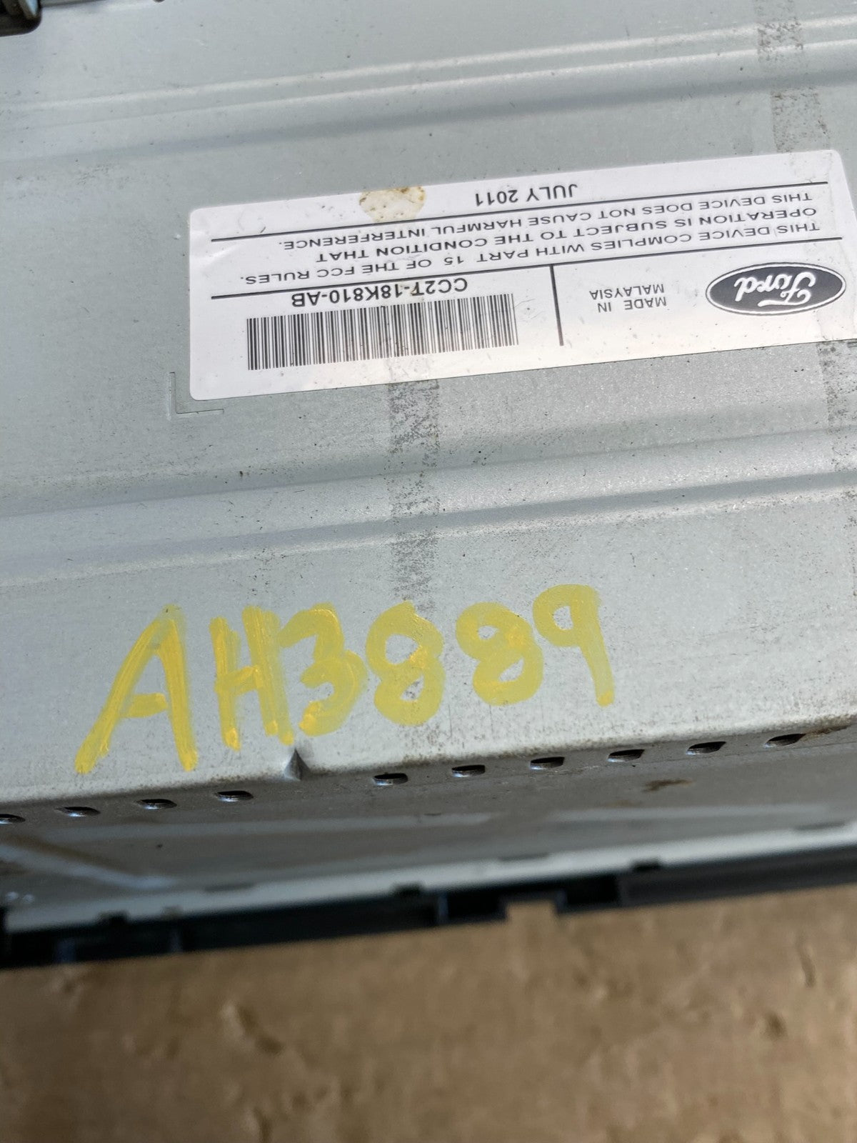 2008-2013 Ford E150 E250 E350 AM FM Radio Stereo Receiver AH3889 DG7