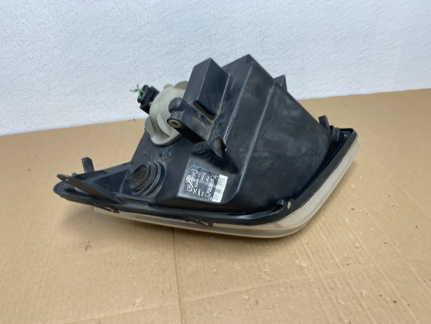 2010 to 2013 Ford Transit Connect Right Passenger Side Headlight AB8132 DW6