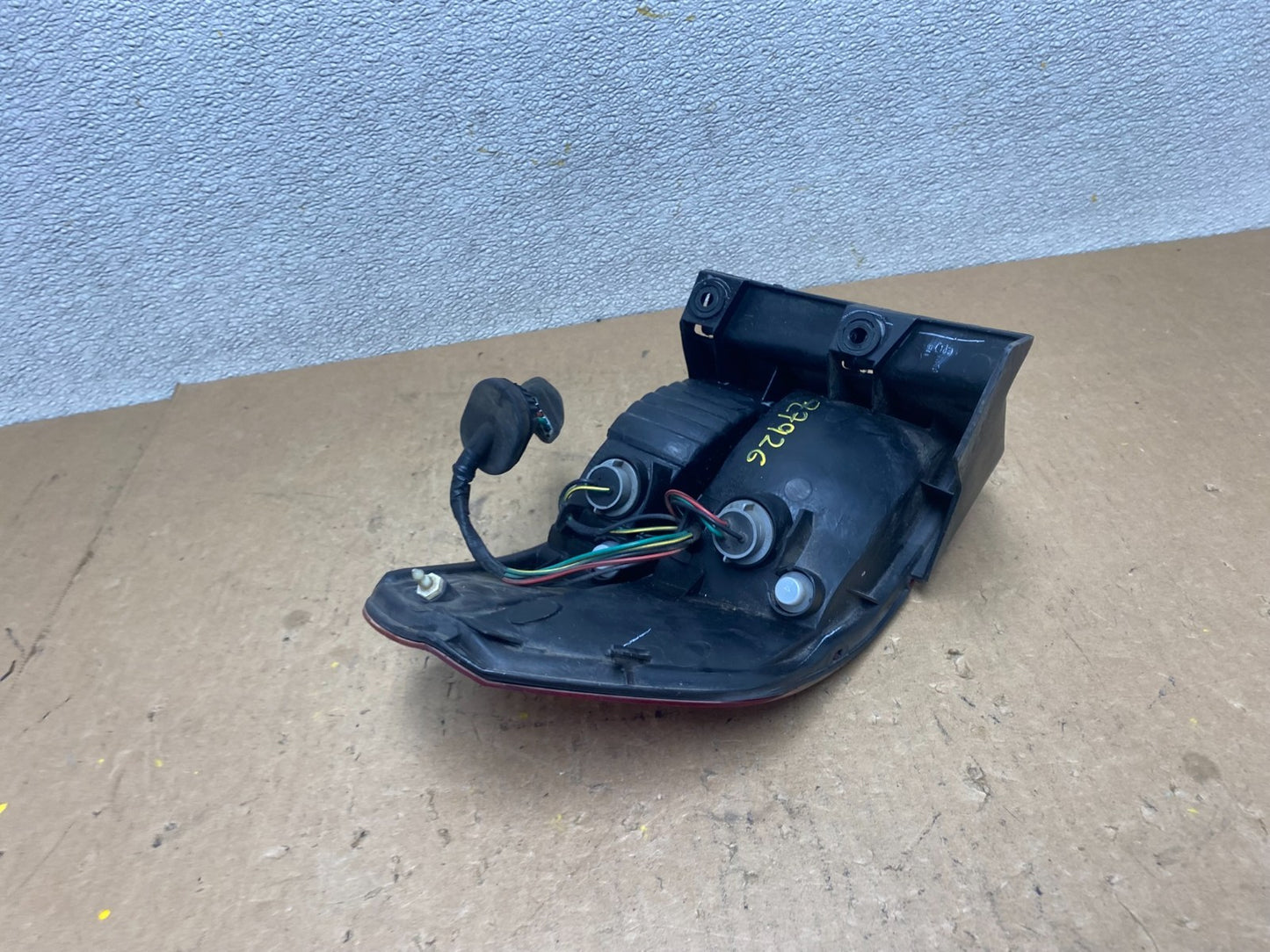 1999 2000 2001 Honda Odyssey Left Driver LH Side Tail Light OEM Z7926 DW4