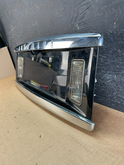 2004 to 2010 Infiniti QX56 License Plate Bracket With Camera AE8426 DW1