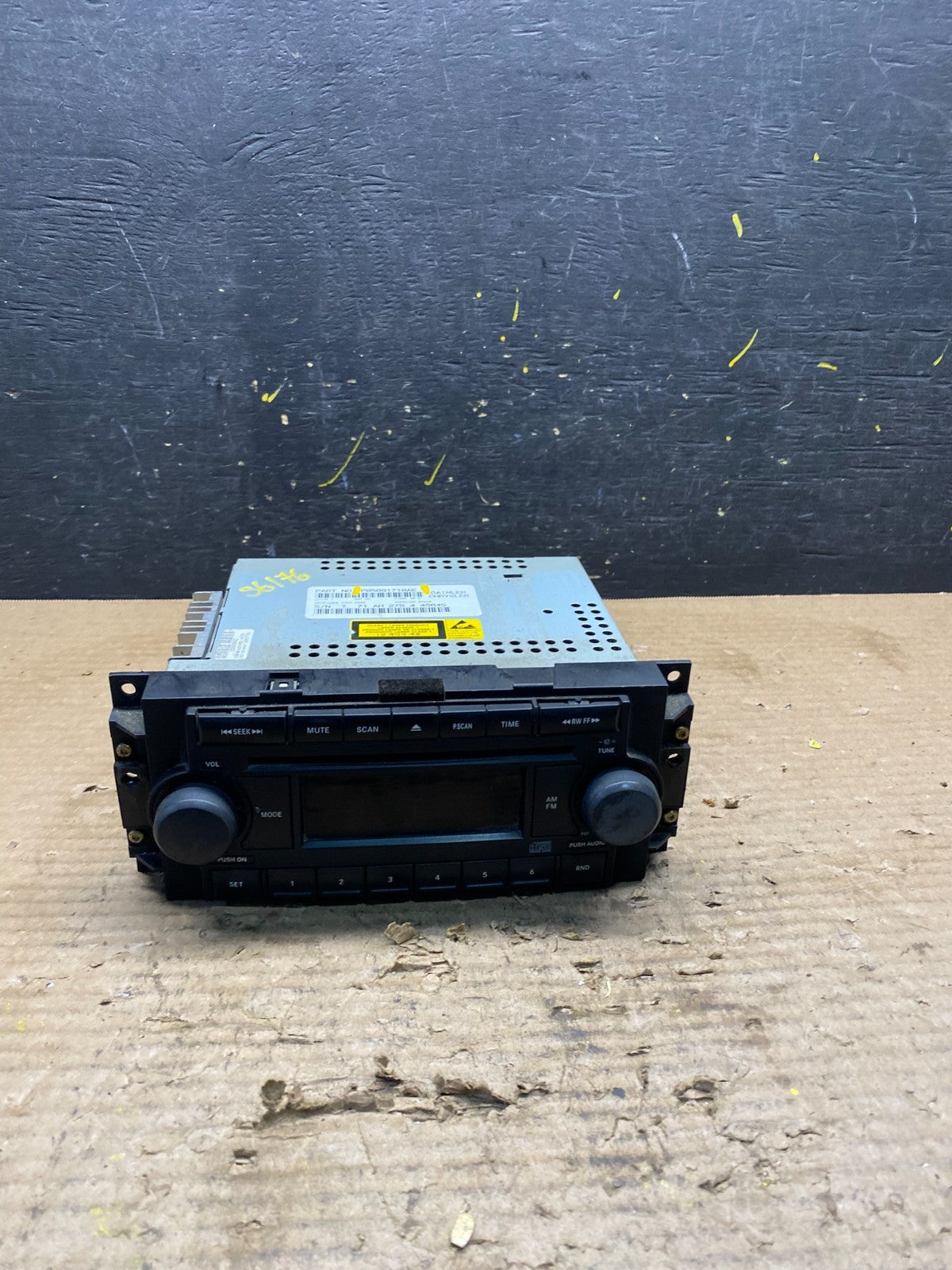 2005 2008 Jeep Dodge Chrysler Screen Display CD Player Satellite Radio S6176 DG0