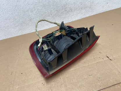 1999 to 2004 Nissan Pathfinder Right Passenger Rh Side Tail light AE5072 LK5