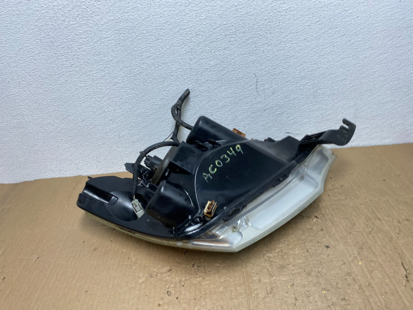 2008 2009 2010 2011 Ford Focus Left Driver Lh Headlight Halogen Oem AC0349 DW10