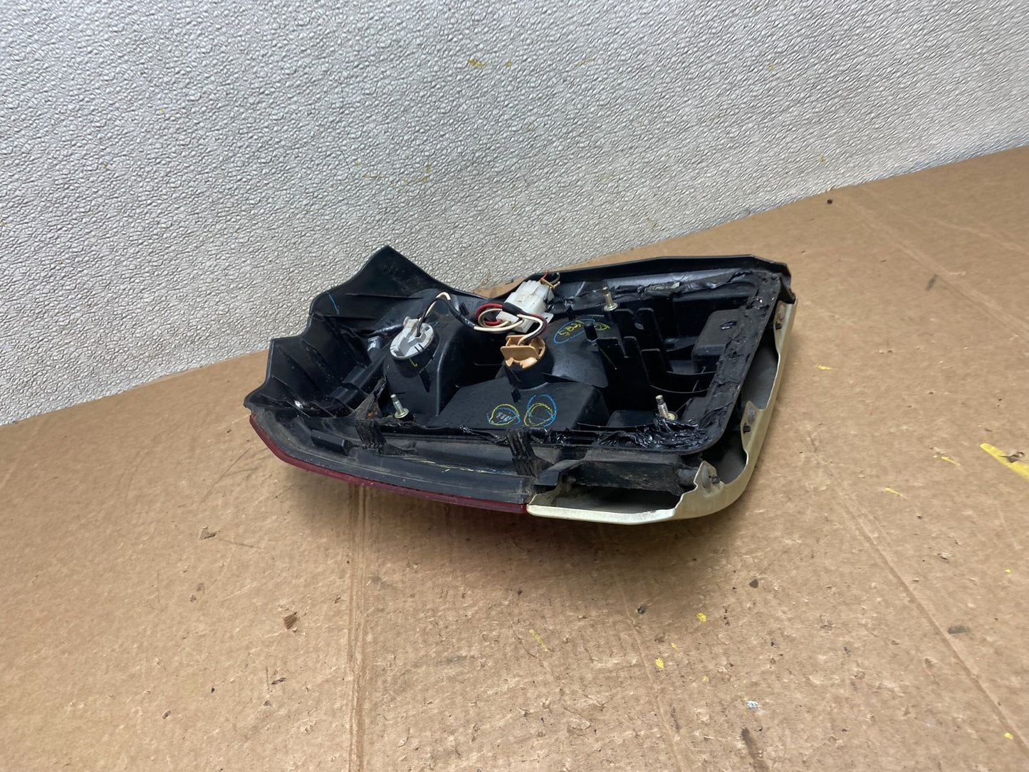 2001 2002 Subaru Forester Right RH Side Tail Light Oem AA1701 PS4