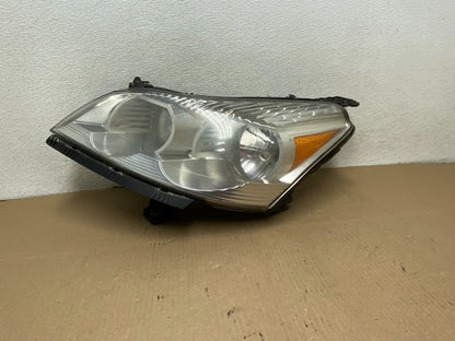 2009 to 2012 Chevrolet Traverse Left Driver Side Halogen Headlight AG7908 DW0