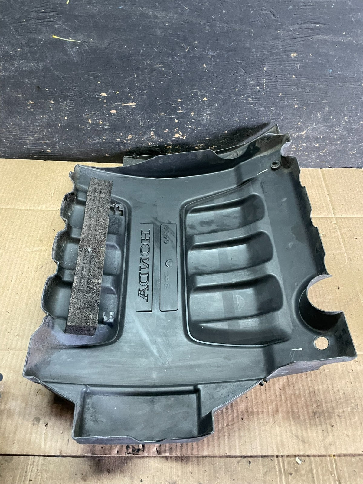 2005 to 2007 Honda Odyssey Black Engine Cover OEM T6593 DG6