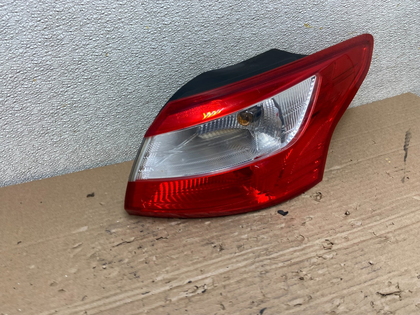 2012 2013 2014 Ford Focus Sedan Right Passenger Rh Side Tail Light Oem AB8232 LK2