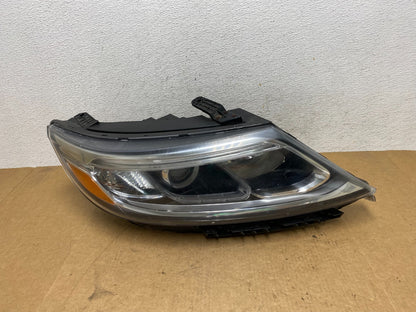 2014 to 2015 Kia Sorento Right Passenger RH Headlight Halogen AE3174 DW0