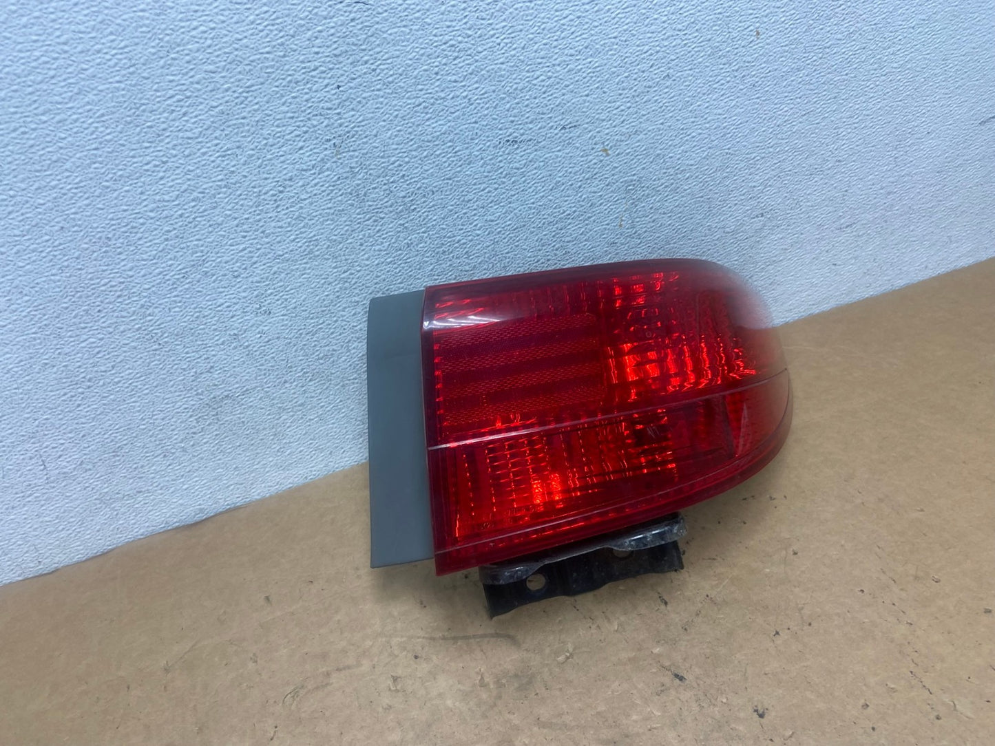 2005 Honda Accord Right Passenger Rh Side Tail Light AD5193 LK2