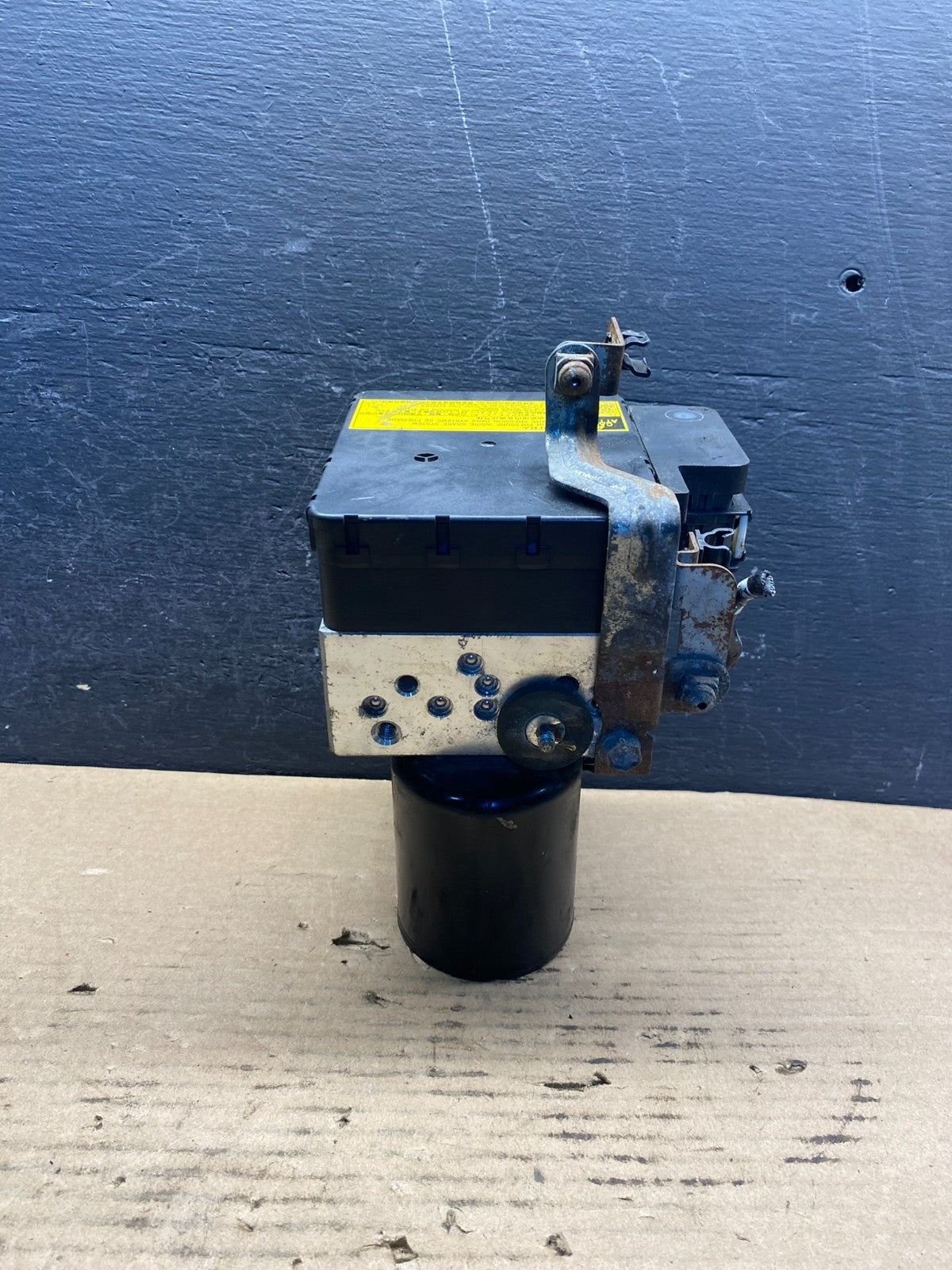 2004 - 2009 Toyota Prius ABS Brake Pump Anti Lock Module AE2115 DW3